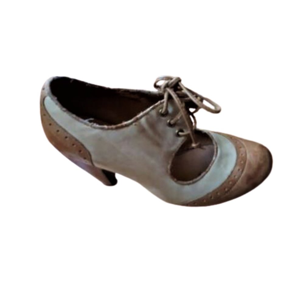 Miz Mooz vintage inspired Symphony Spectator pump. - Picture 10 of 14
